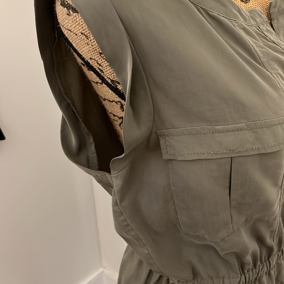 Olive green, mini dress size small silence and noise is the brand gently used - Picture 3 of 4